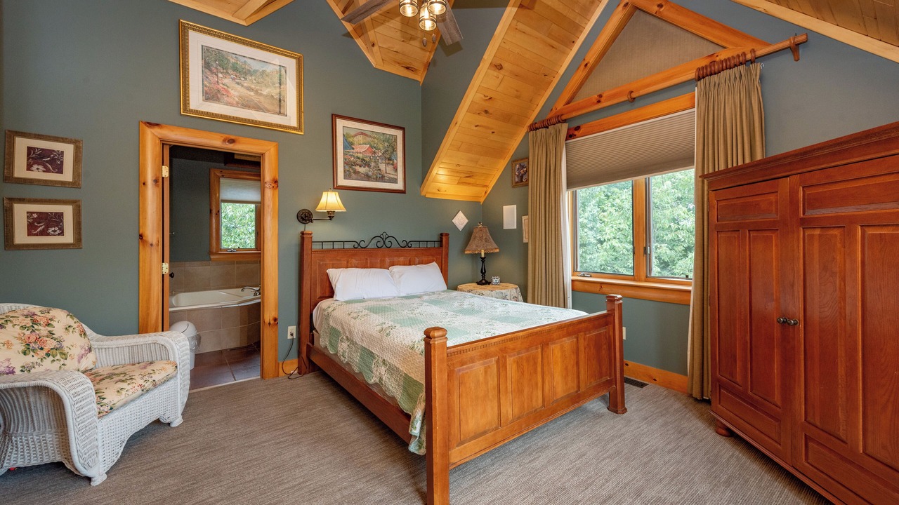 Photo of Bedroom in McHenry
