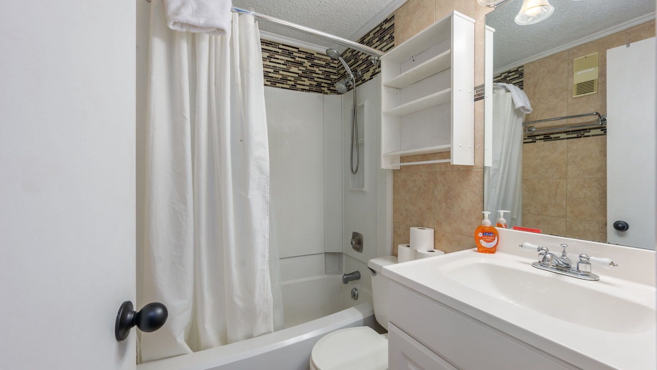 Photo of Bathroom in Snowshoe