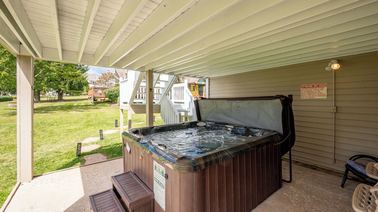 Photo of Patio Balcony in McHenry
