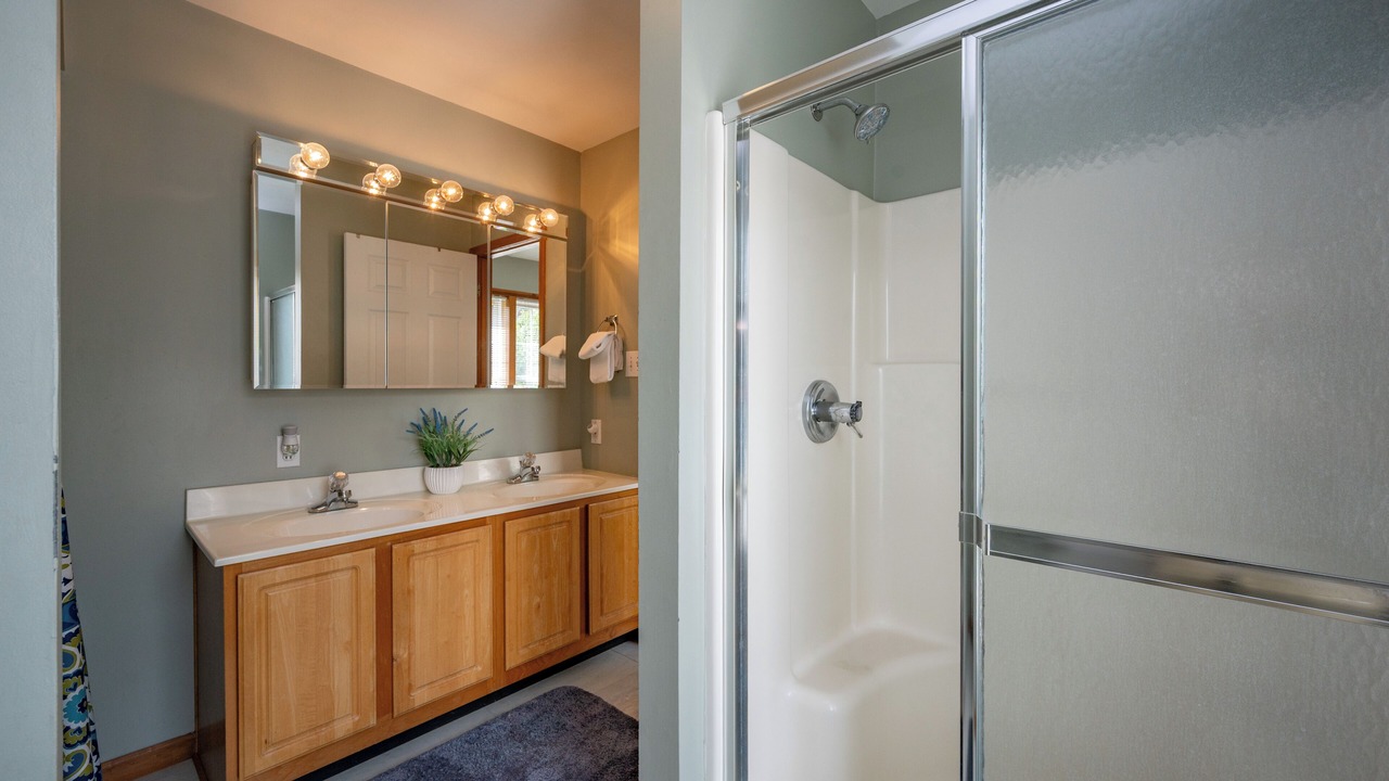 Photo of Bathroom in McHenry