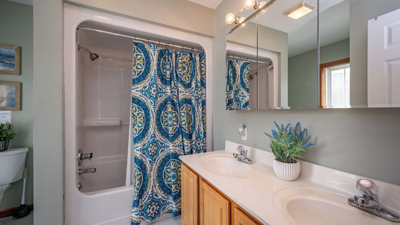 Photo of Bathroom in McHenry