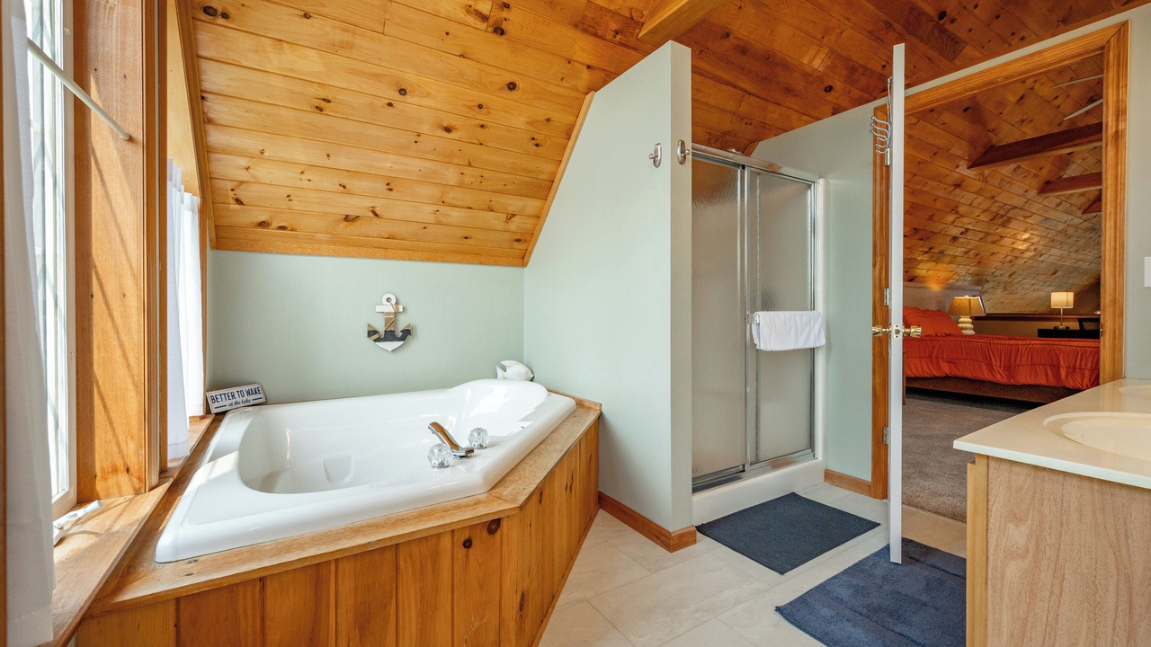 Photo of Bathroom in McHenry