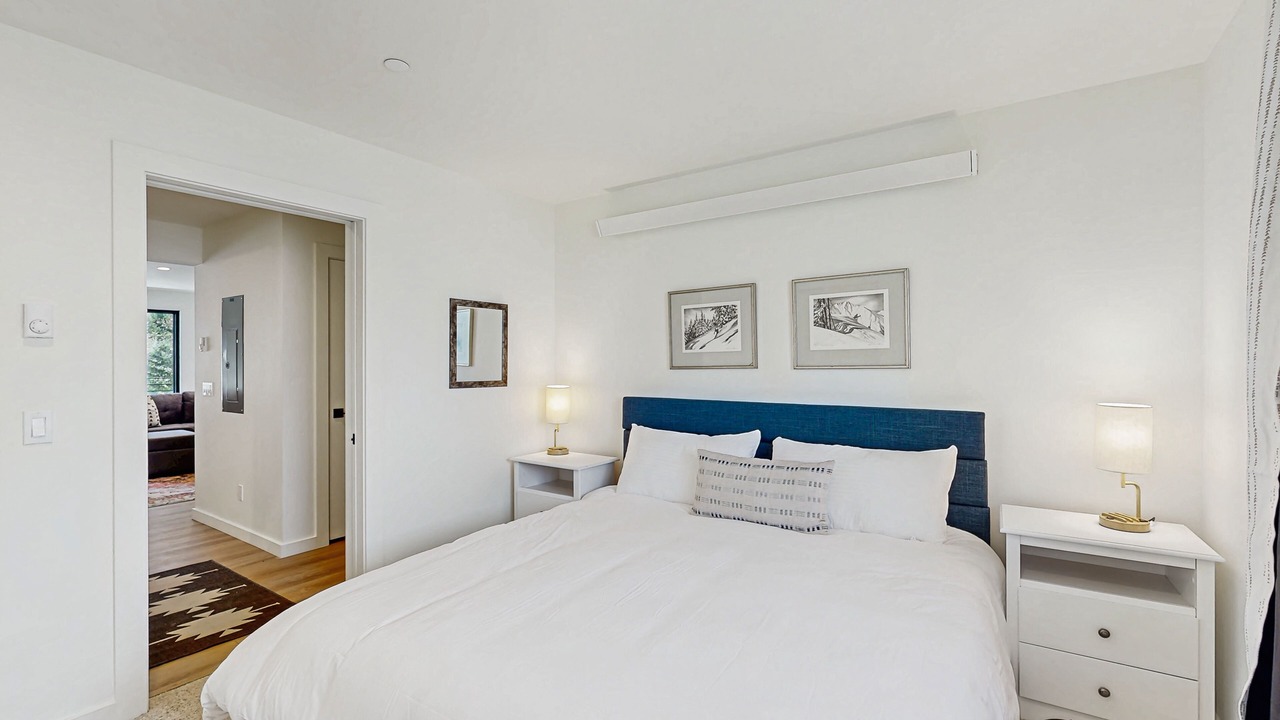 Photo of Bedroom in Warm Springs
