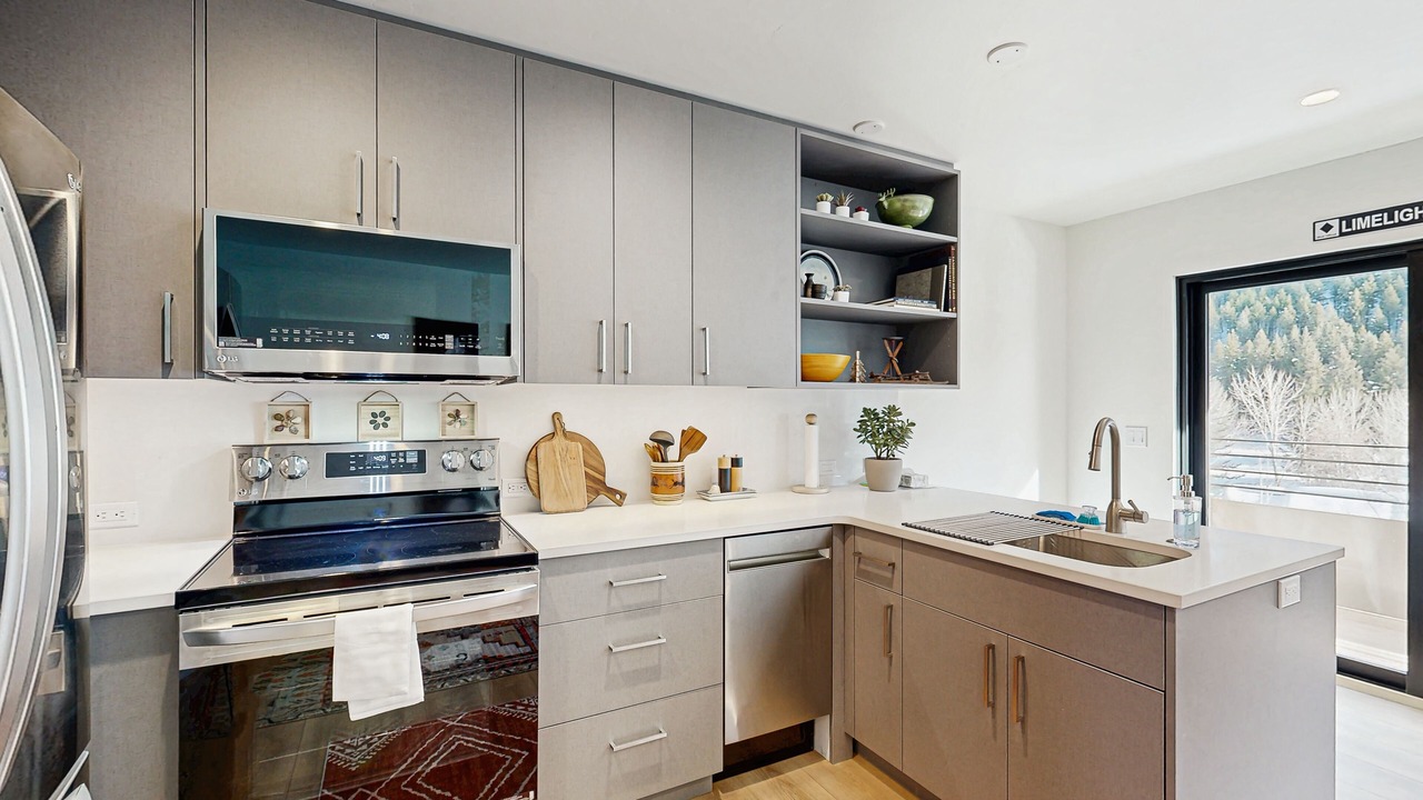 Photo of Kitchen in Warm Springs