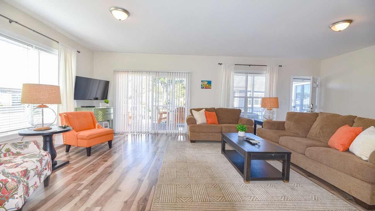 Photo of Livingroom in Long Neck