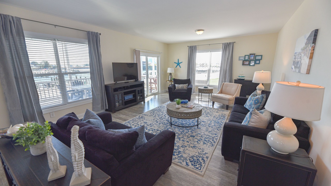 Photo of Livingroom in Long Neck