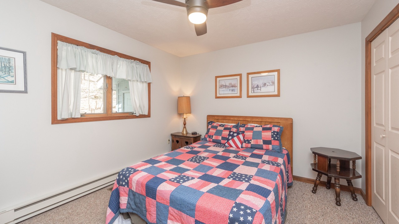 Photo of Bedroom in McHenry
