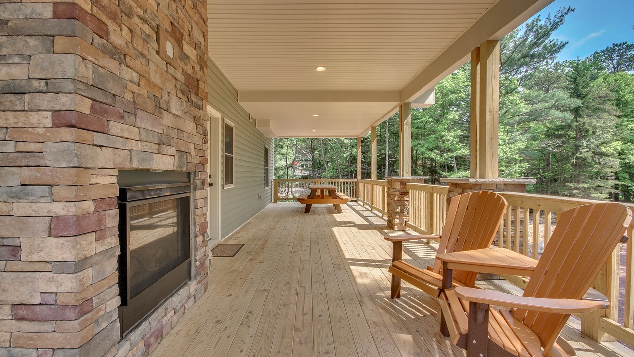 Photo of Livingroom in Lake Harmony Estates