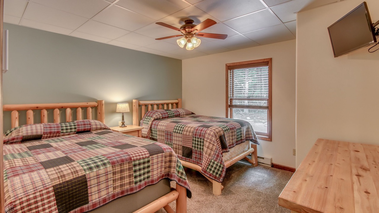 Photo of Bedroom in Lake Harmony Estates