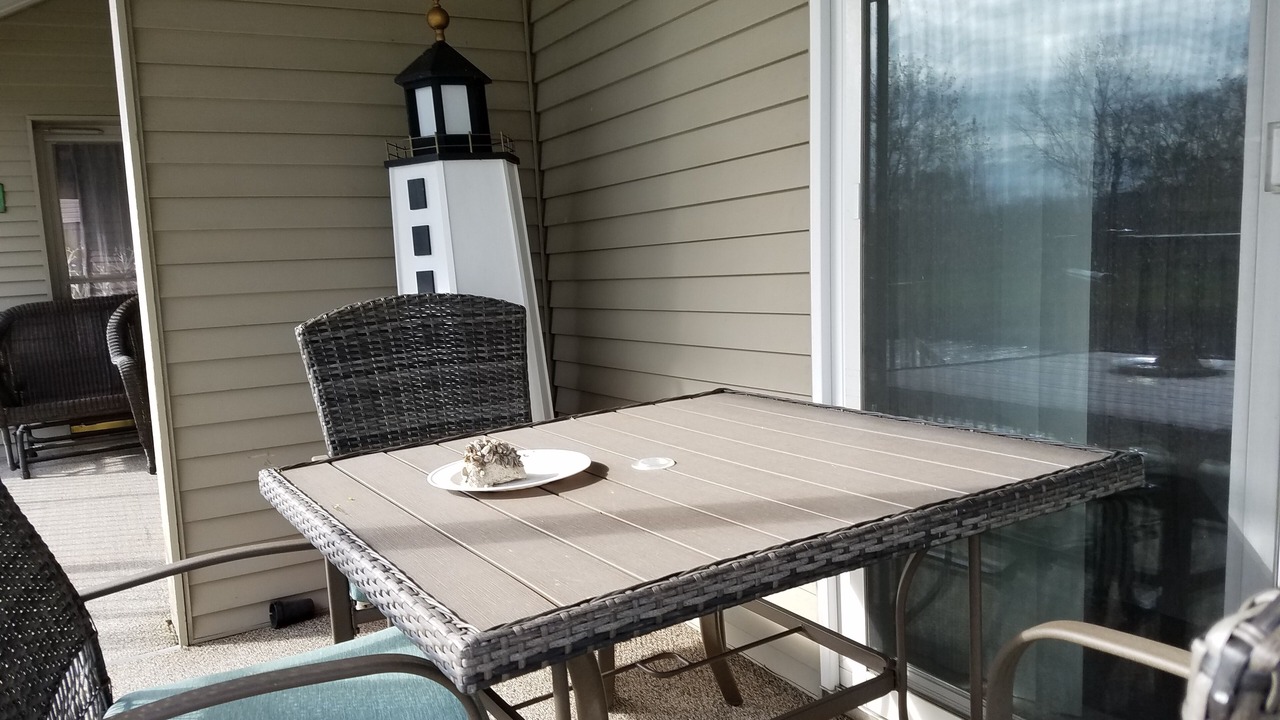Photo of Patio Balcony in Oak Harbor