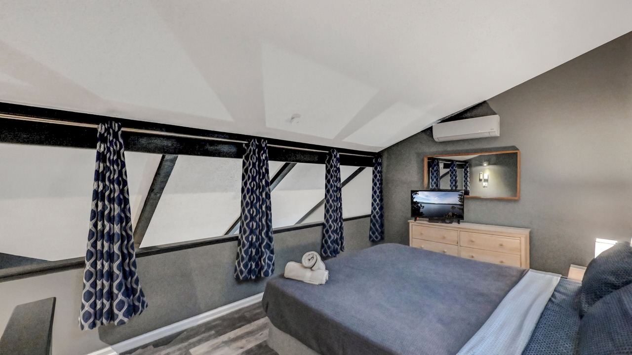 Photo of Bedroom in Village at Camelback