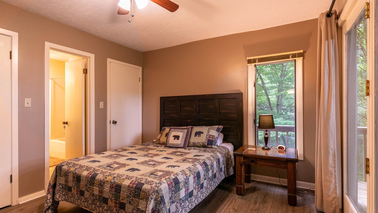 Photo of Bedroom in Seven Devils