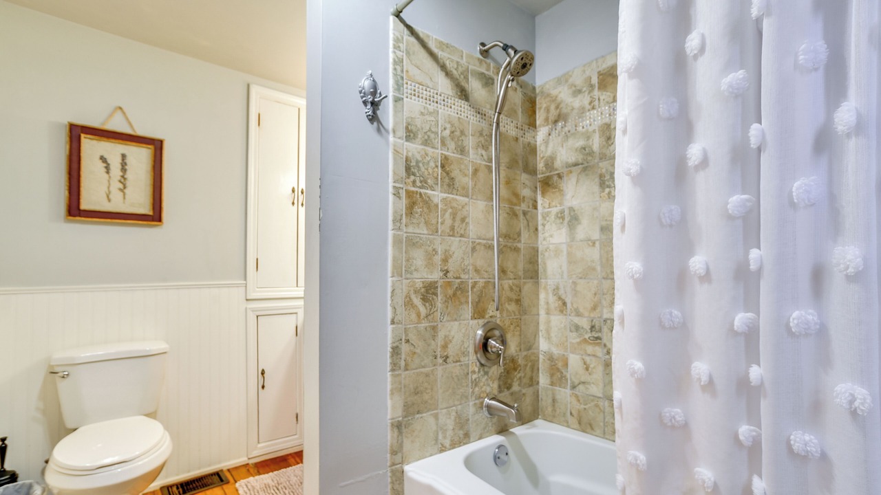 Photo of Bathroom in Naples