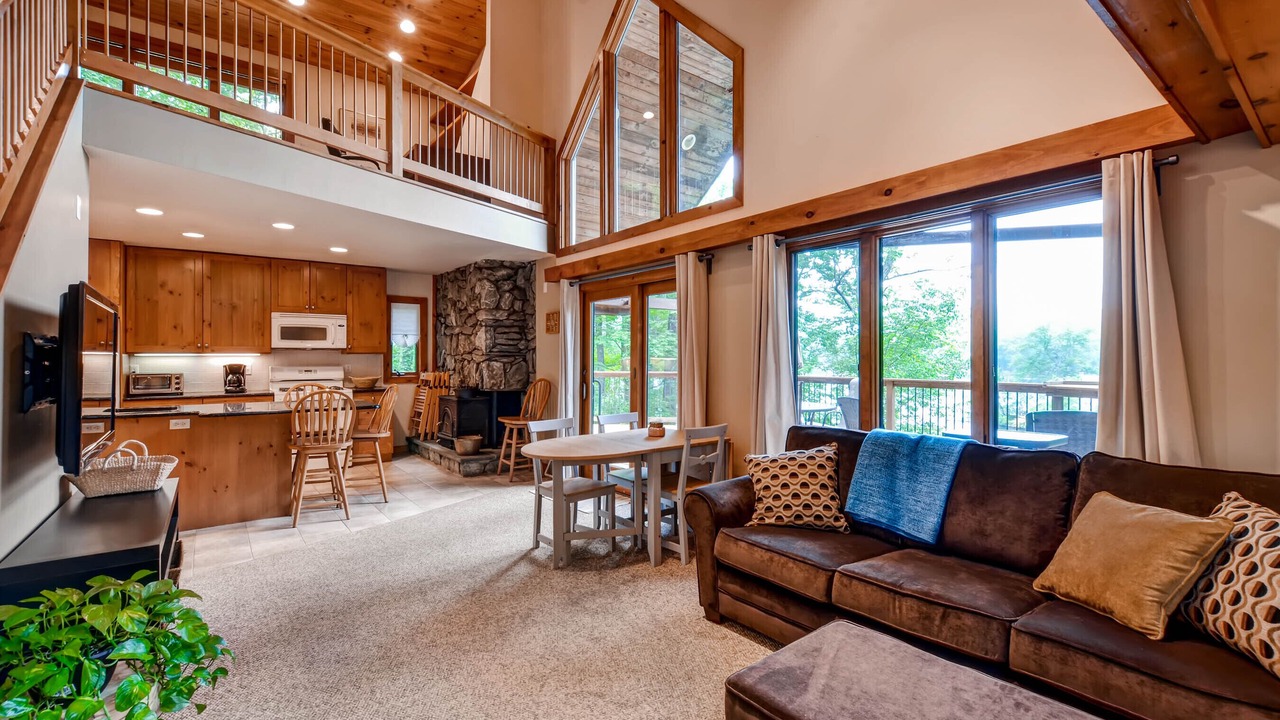 Photo of Bedroom in Highland Lakes