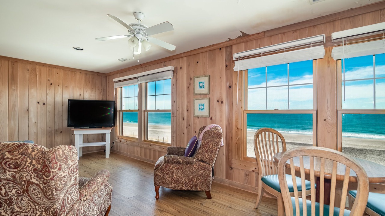 Photo of Livingroom in Pawleys Island