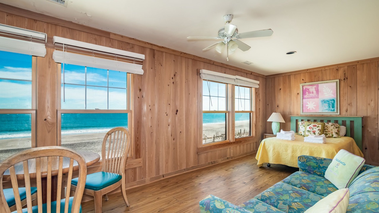 Photo of Bedroom in Pawleys Island