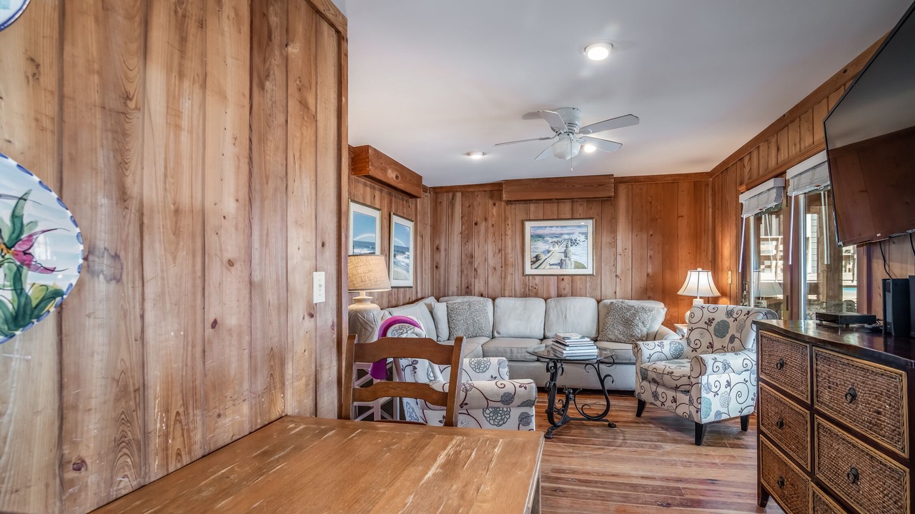 Photo of Livingroom in Pawleys Island