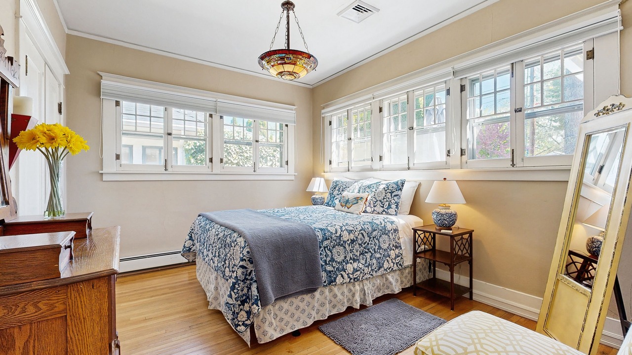 Photo of Bedroom in Harrison Boulevard