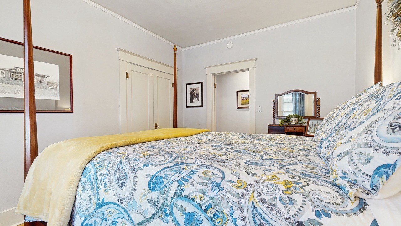 Photo of Bedroom in Harrison Boulevard