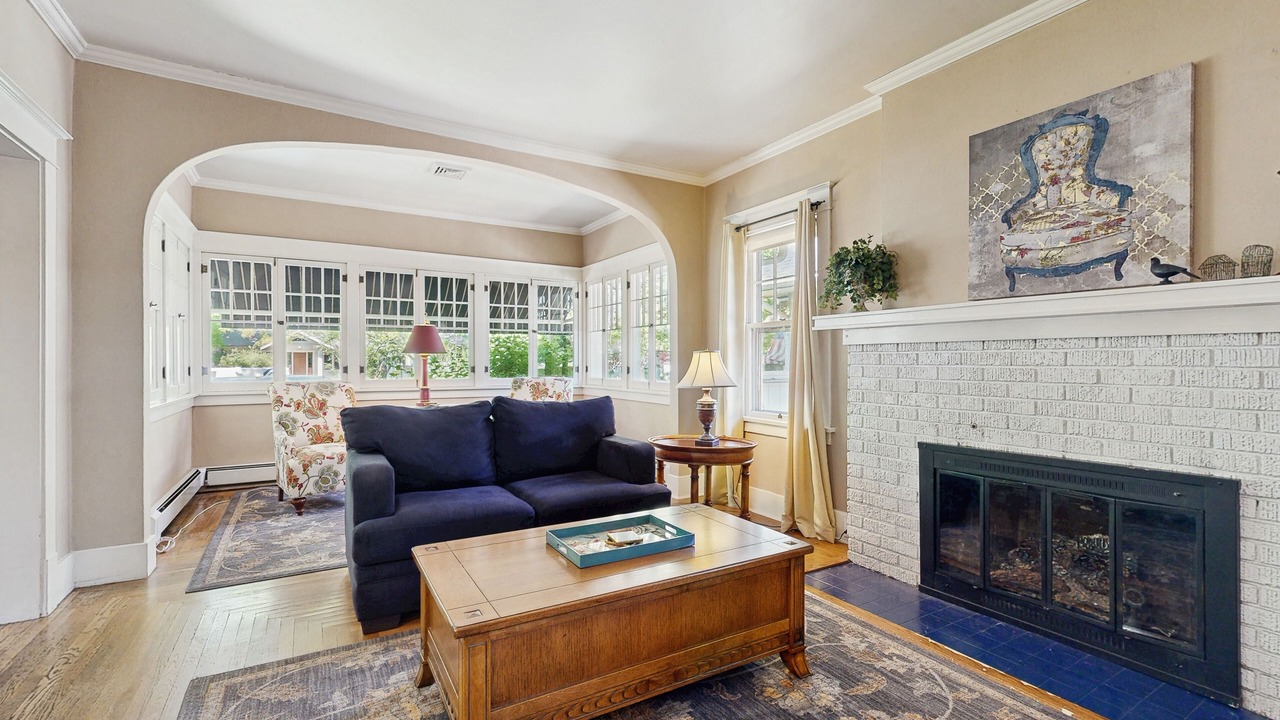 Photo of Livingroom in Harrison Boulevard