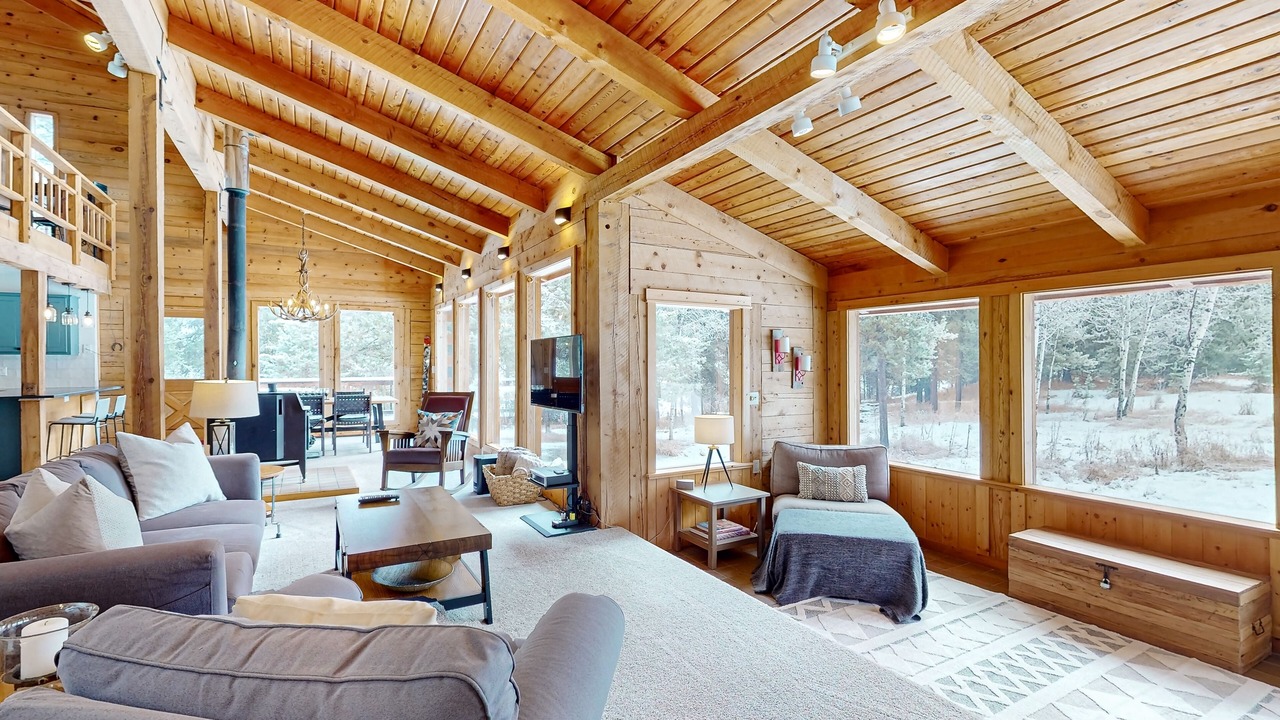 Photo of Livingroom in McCall