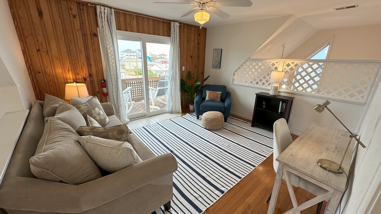 Photo of Livingroom in Colington