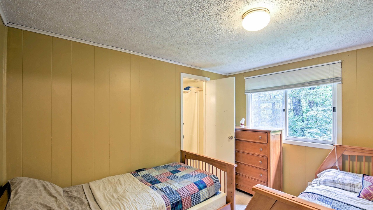 Photo of Bedroom in Coalmont