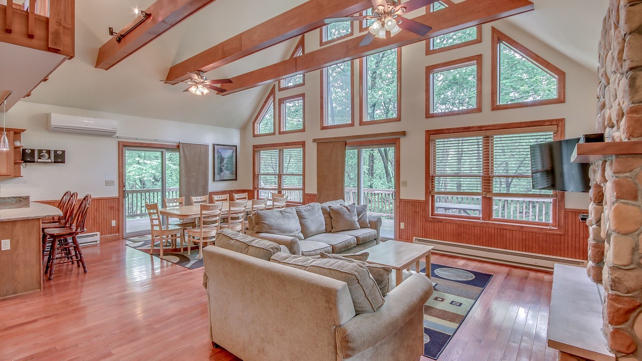 Photo of Livingroom in Lake Harmony