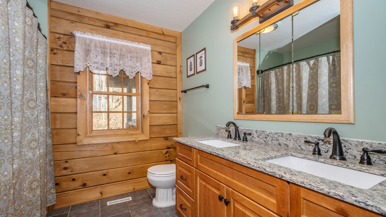 Photo of Bathroom in McHenry