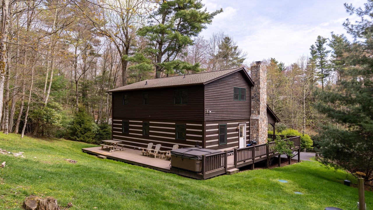 Photo of Outdoor in Boone