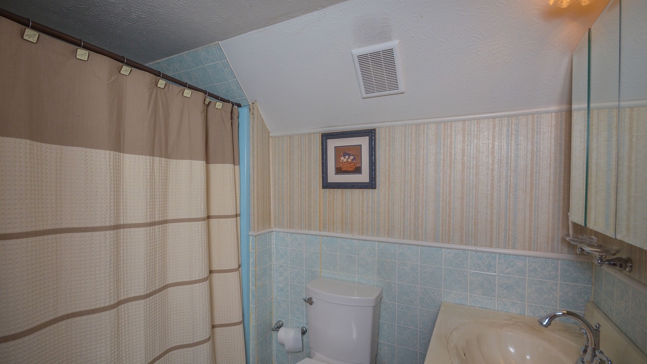Photo of Bathroom in Oakland
