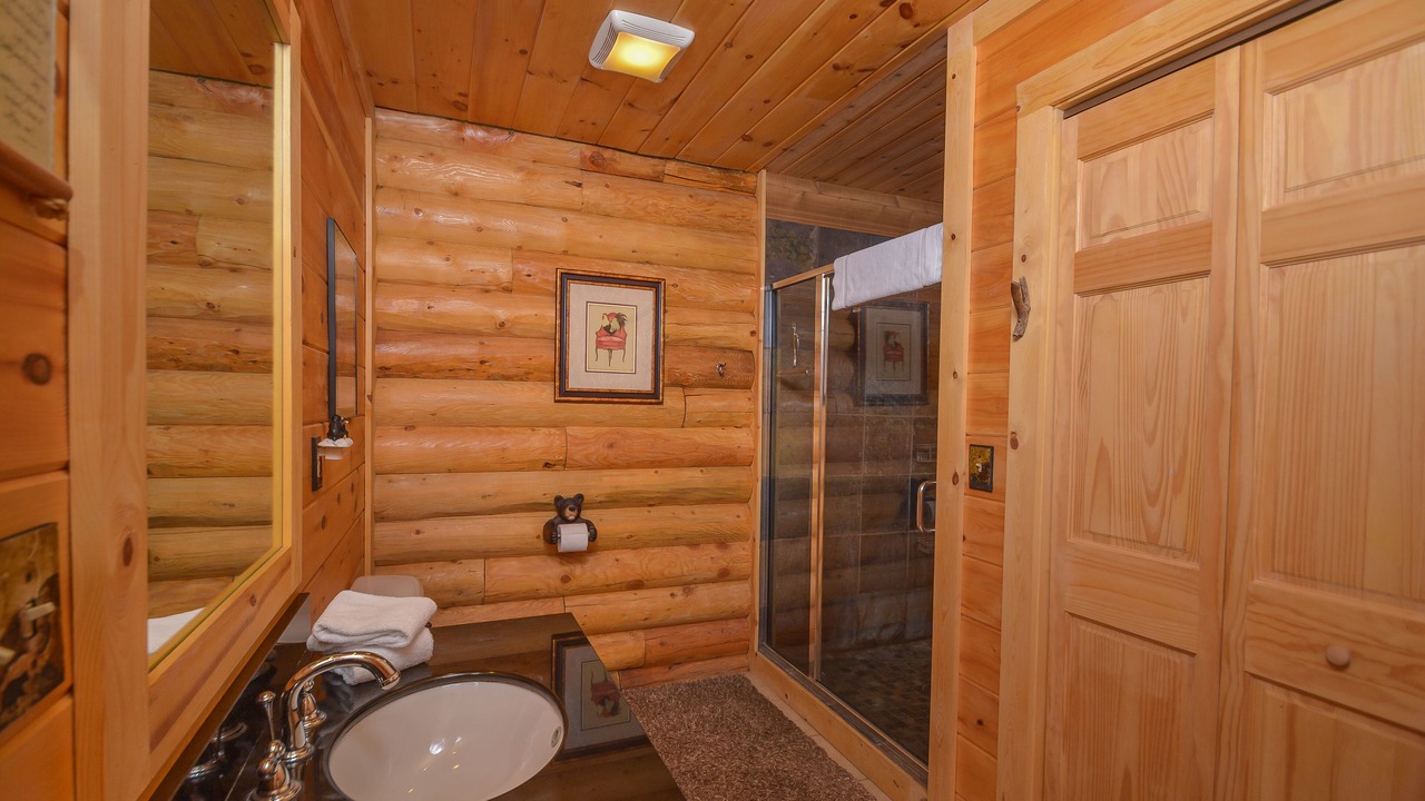 Photo of Bathroom in The View