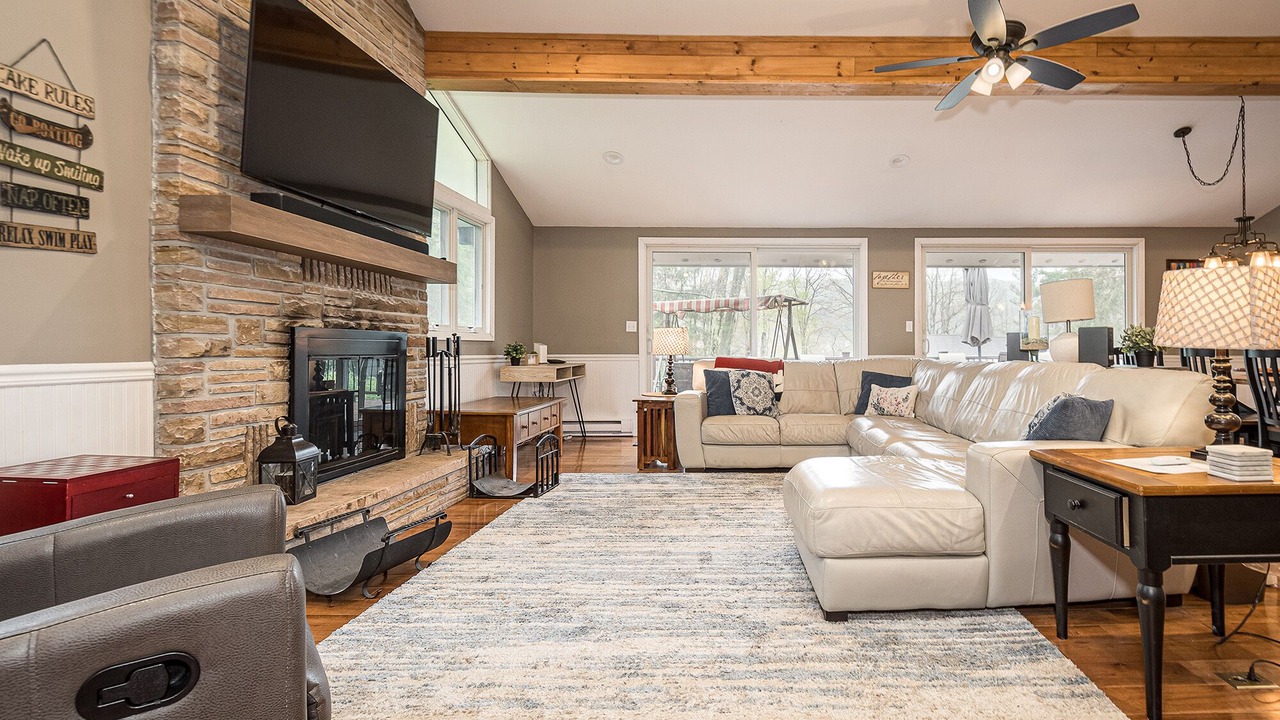 Photo of Livingroom in Thayerville