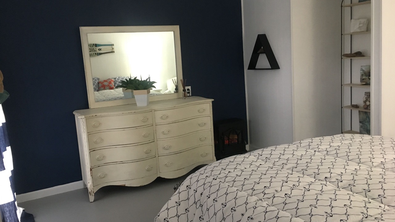 Photo of Bedroom in Andersonville