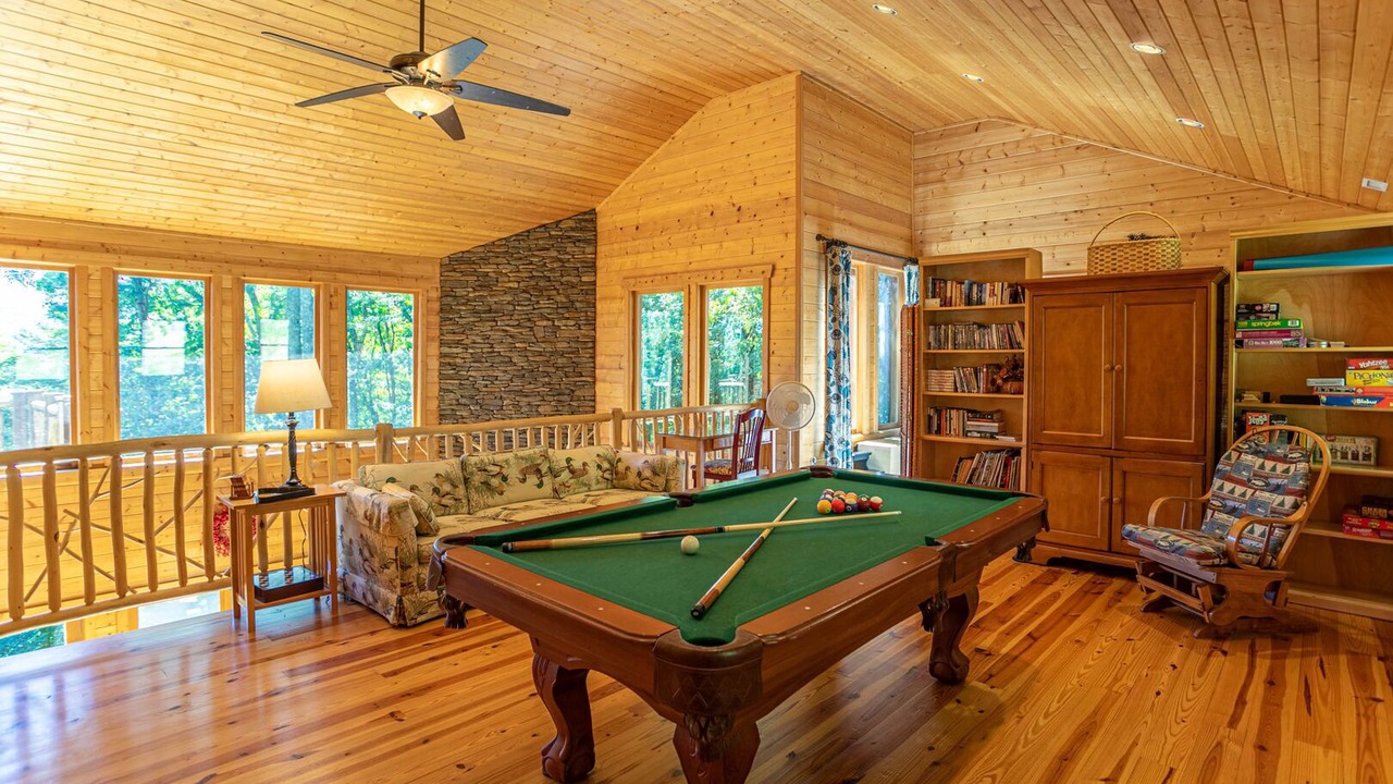 Photo of Bedroom in Seven Devils