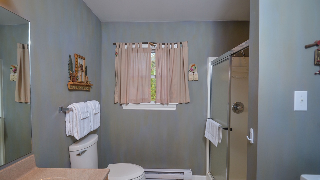 Photo of Bathroom in North Glade Hills