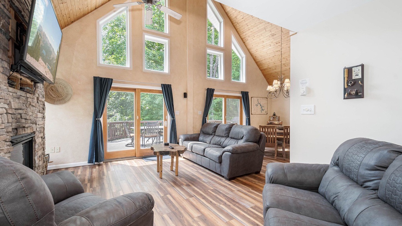 Photo of Bedroom in North Glade Hills
