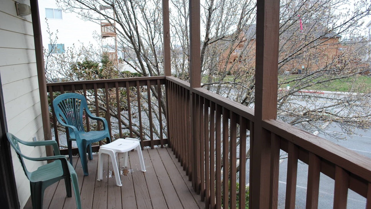 Photo of Patio Balcony in Caine Woods