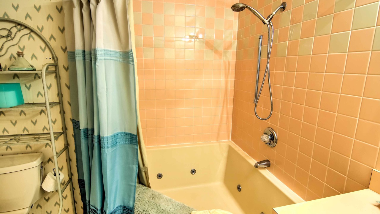 Photo of Bathroom in Kitty Hawk
