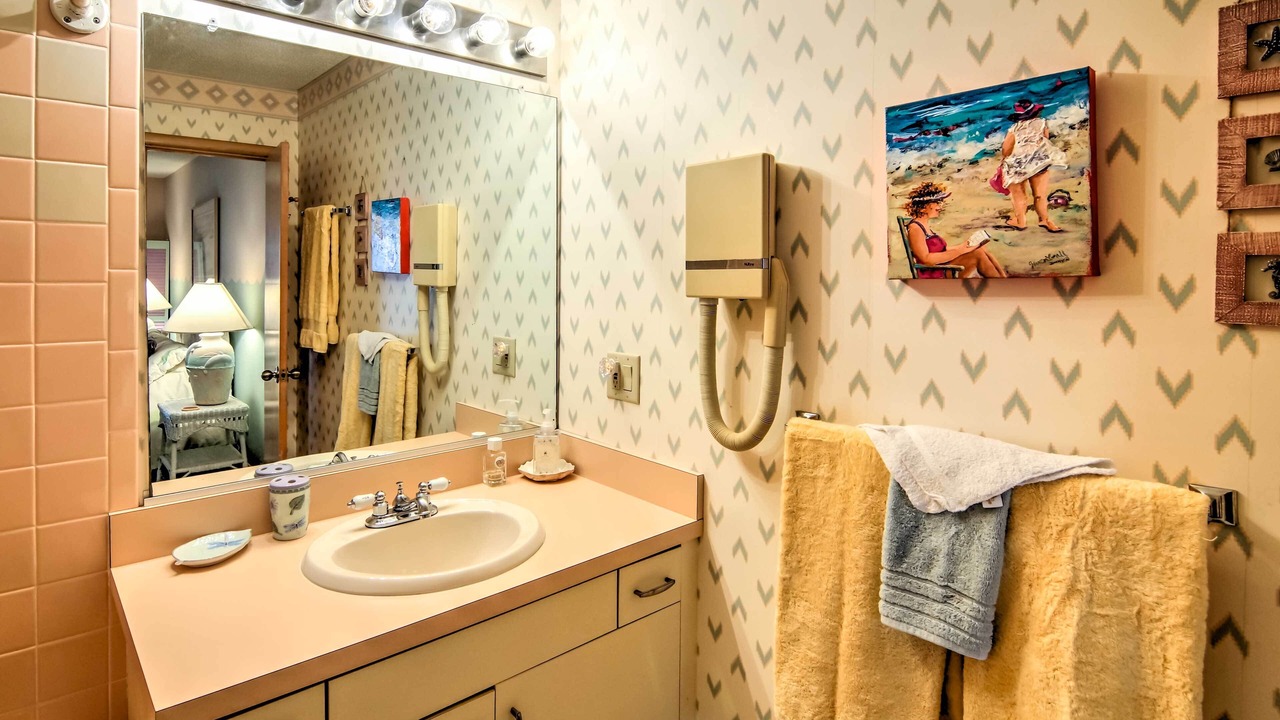 Photo of Bathroom in Kitty Hawk
