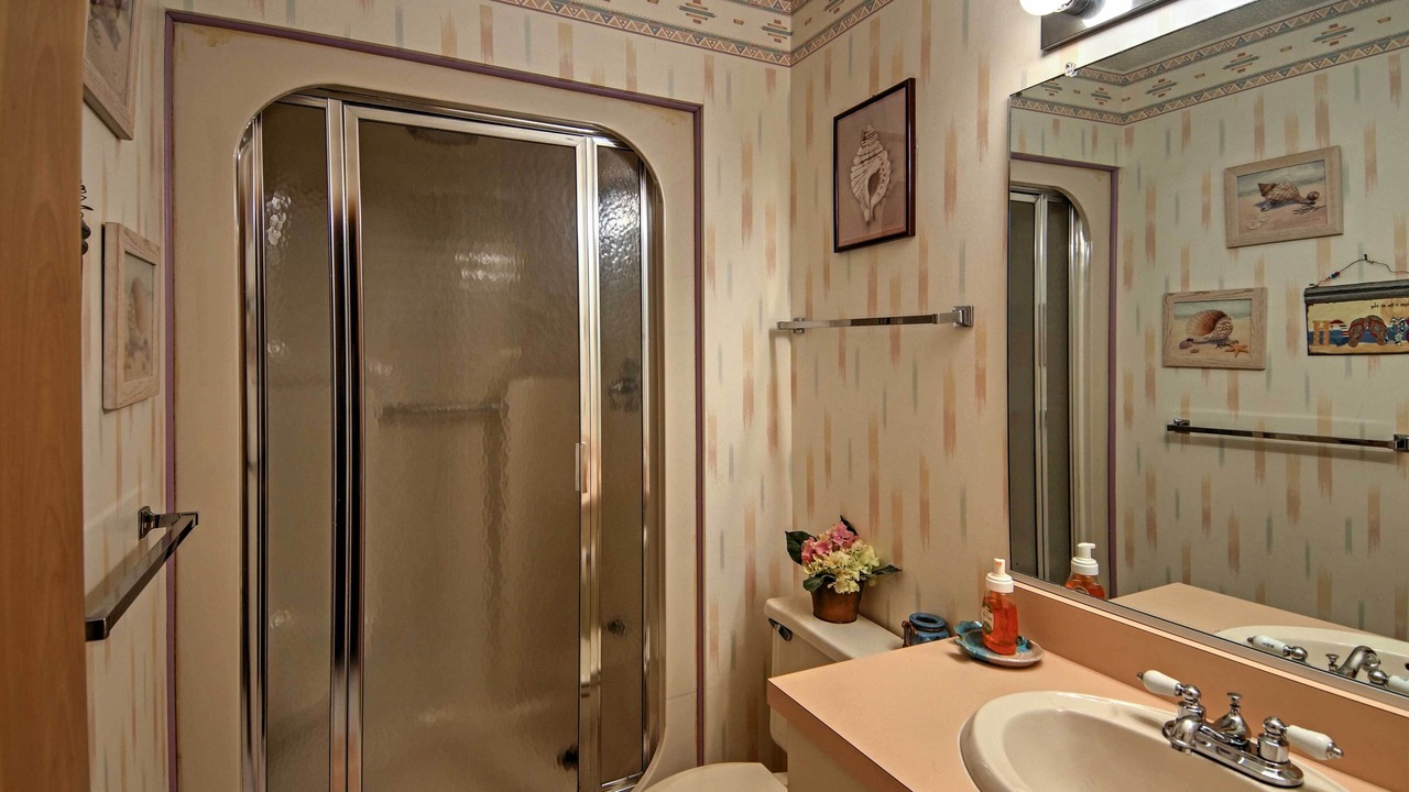 Photo of Bathroom in Kitty Hawk