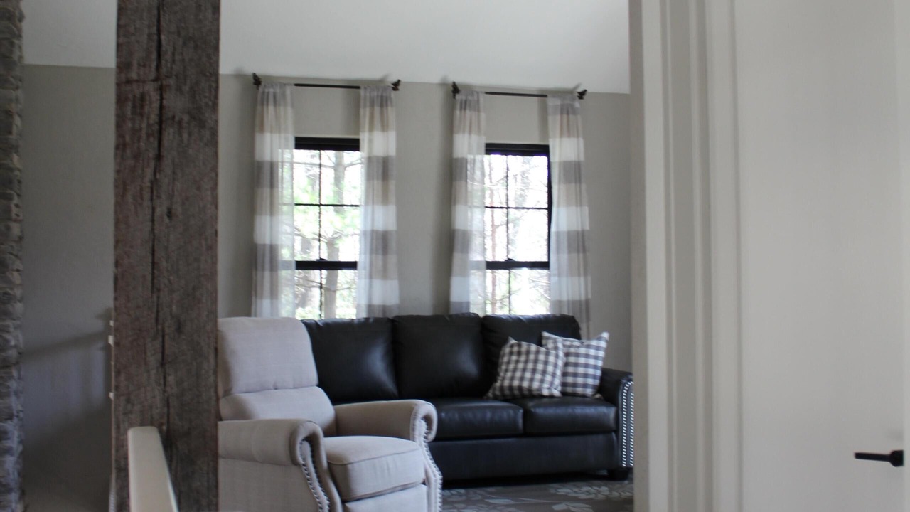 Photo of Livingroom in Ligonier