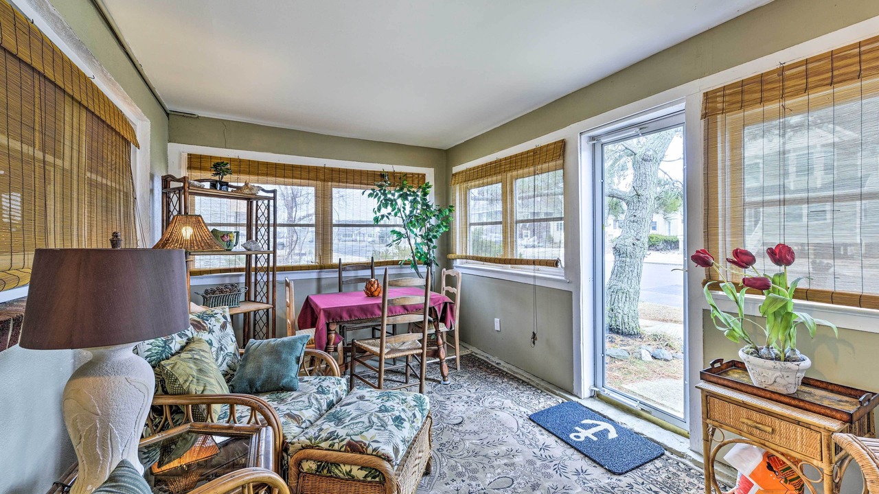 Photo of Livingroom in Ortley Beach
