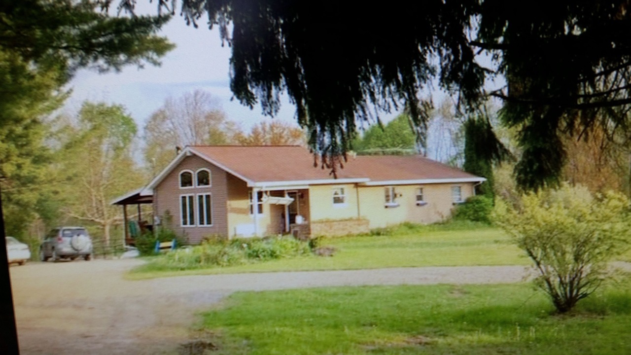 Photo of Others in Russell