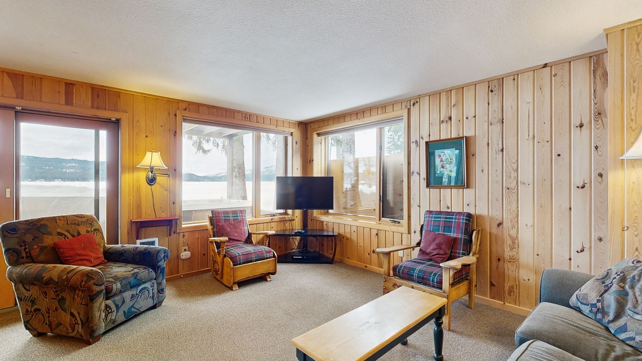 Photo of Livingroom in McCall