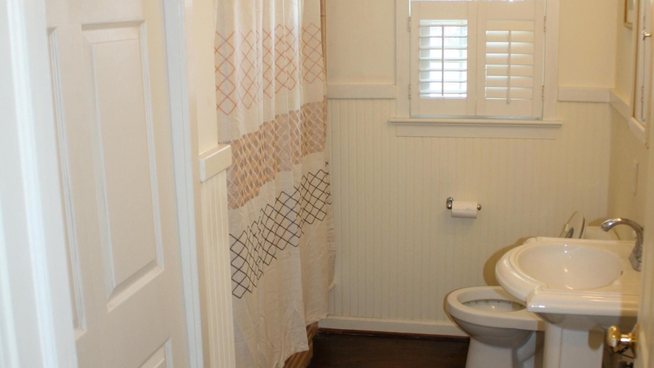Photo of Bathroom in Deale