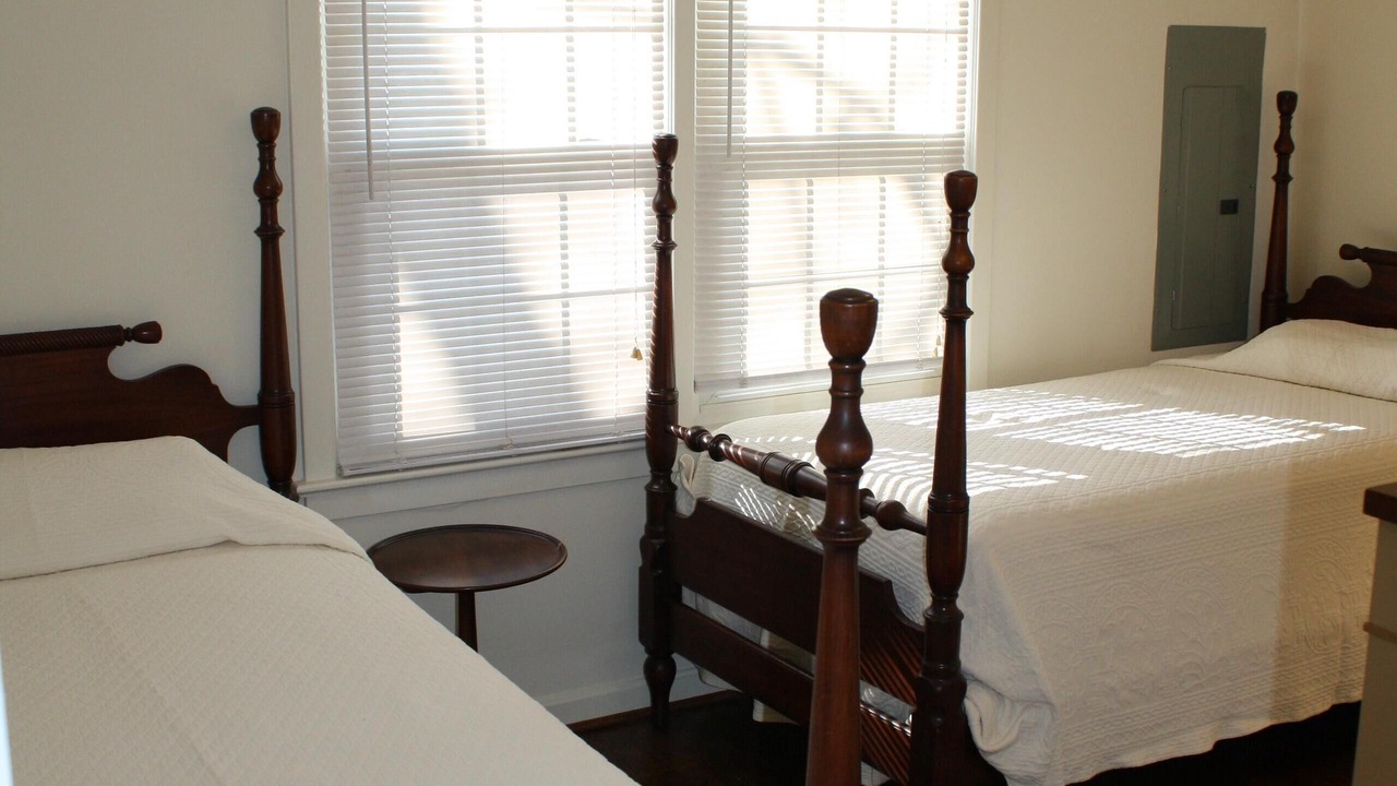 Photo of Bedroom in Deale