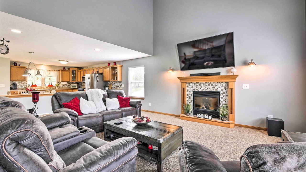 Photo of Livingroom in Brook Park