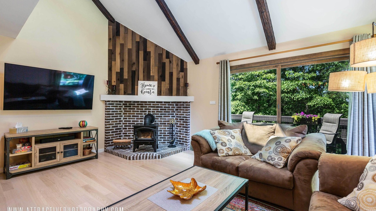 Photo of Livingroom in Village at Camelback