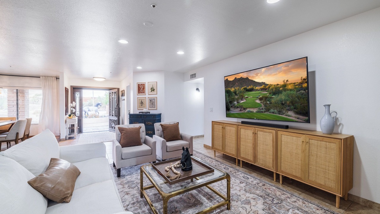Photo of Livingroom in Pinnacle Peak